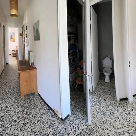 Location Au Lavandou 2 Chambres *